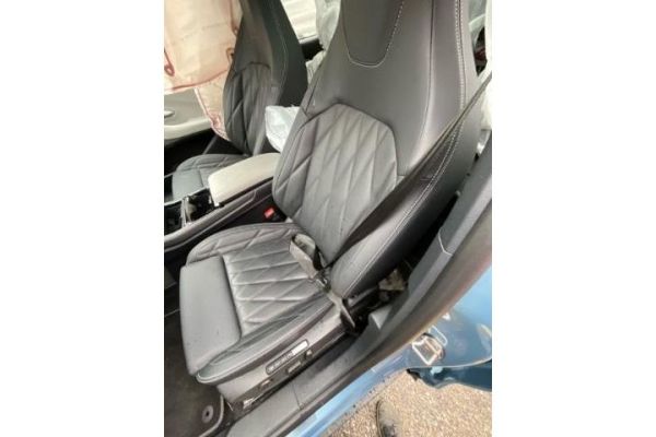 Ford Extended Range Premium AWD Explorer [SC]