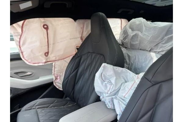 Ford Extended Range Premium AWD Explorer [SC]