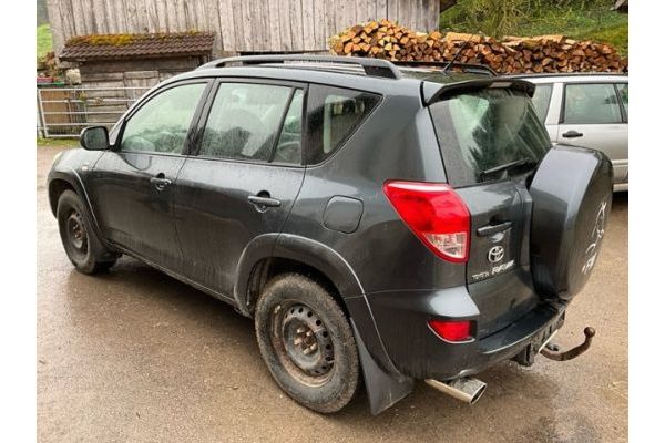 Toyota 2.2 D4D 177 Linea Luna RAV4 [SC]
