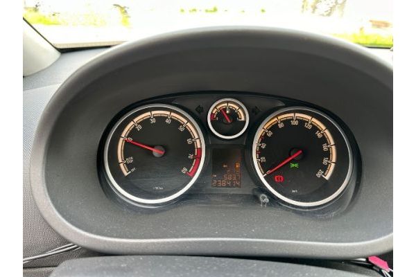 Opel 1.2i 16V TP Color Ed. S/S Corsa [SC]