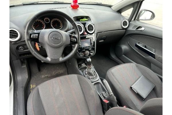Opel 1.2i 16V TP Color Ed. S/S Corsa [SC]