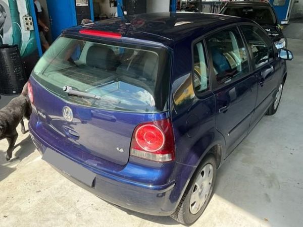 VW 1.4 16V 75 YoungFresh Polo [SC]