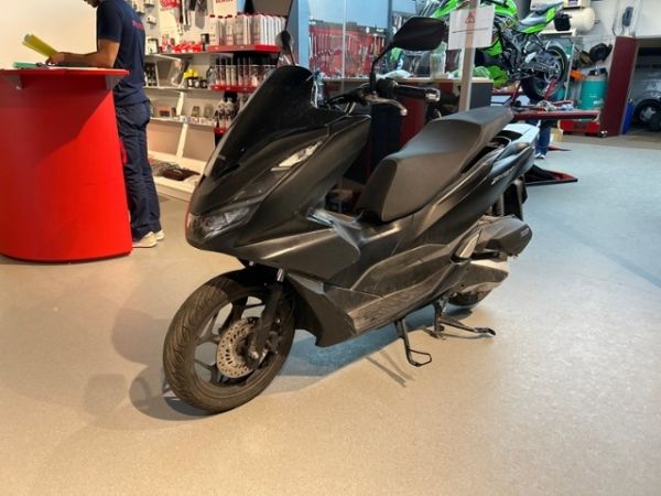 Honda 125 PCX [SC]
