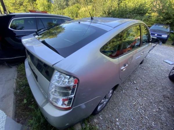 Toyota 1.5 VVTi HSD Edition Prius [SC]
