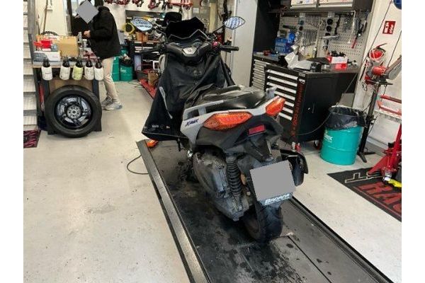 Yamaha 300 XMax CZD 300 XMax [SC]