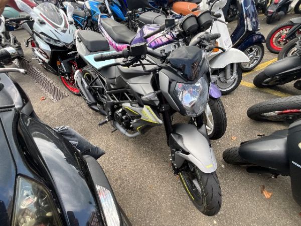 BENELLI BN 125, 11 PS [AZ]