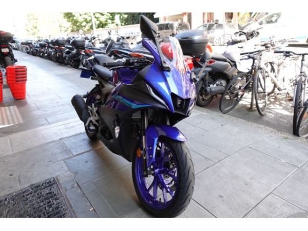 Yamaha . YZFR125 ABS [SC]