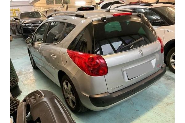 Peugeot 1.6 16V Trendy 207 SW [SC]