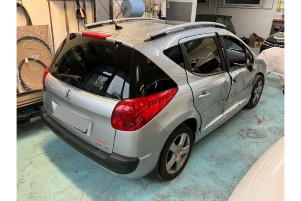 Peugeot 1.6 16V Trendy 207 SW [SC]