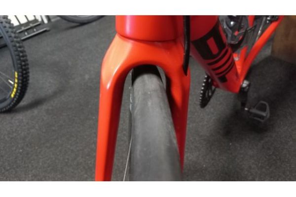 BMC| SLR FIVE|ROUGE 54 TEAMMACHINE [SC]