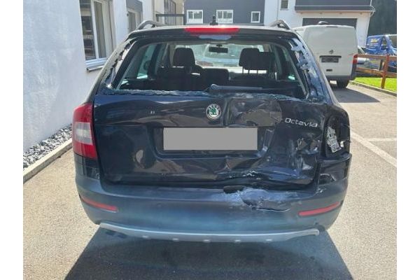 Skoda 2.0 TDI 4x4 Octavia Scout [SC]