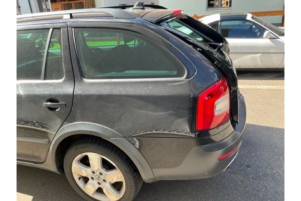 Skoda 2.0 TDI 4x4 Octavia Scout [SC]