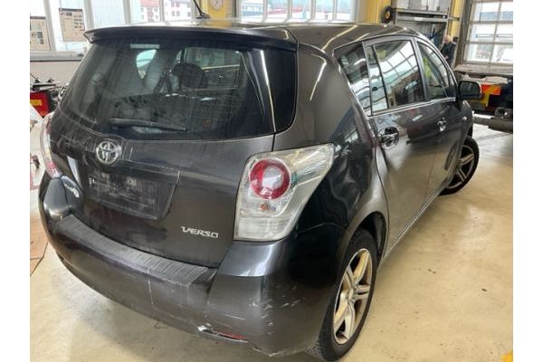 Toyota 2.2 DCAT Luna 7P Verso 2.2 DCat [SC]