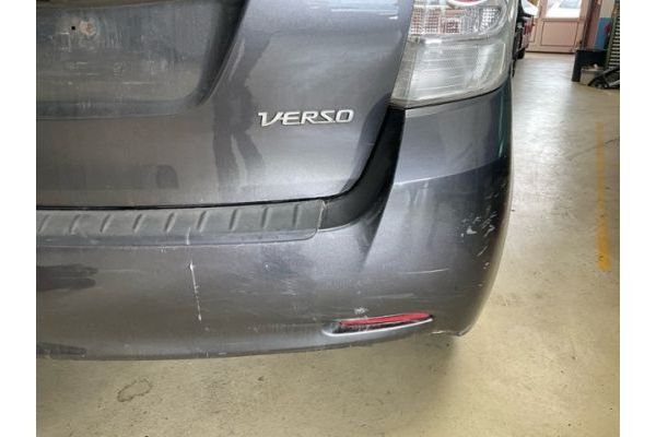 Toyota 2.2 DCAT Luna 7P Verso 2.2 DCat [SC]