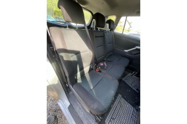 Toyota 1.8 VVTi Luna 7P Verso [SC]