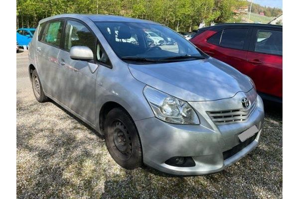 Toyota 1.8 VVTi Luna 7P Verso [SC]