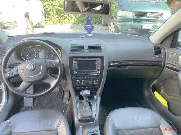 SKODA Octavia Combi 1.8 TSI Laurin Klement DSG, 160 PS [AZ]