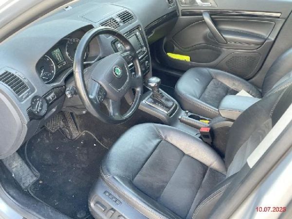 SKODA Octavia Combi 1.8 TSI Laurin Klement DSG, 160 PS [AZ]
