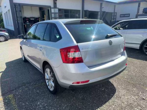SKODA Rapid Spaceback 1.6 TDI Elegance, 105 PS [AZ]