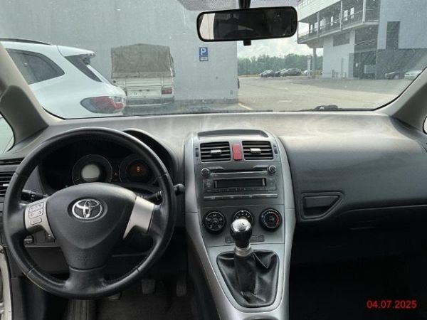 TOYOTA Auris 1.6 Linea Luna, 124 PS [AZ]