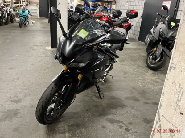 YAMAHA R 125, 15 PS [AZ]