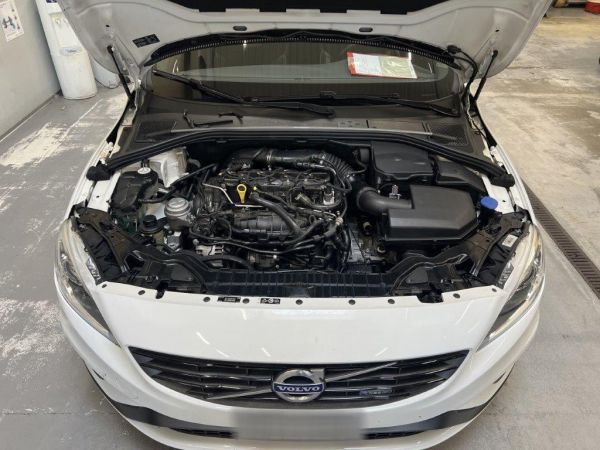 VOLVO S60 T3 Momentum RDesign Powershift, 150 PS [AZ]