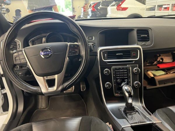 VOLVO S60 T3 Momentum RDesign Powershift, 150 PS [AZ]