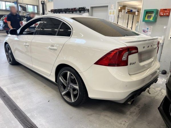VOLVO S60 T3 Momentum RDesign Powershift, 150 PS [AZ]