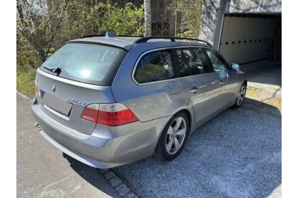 BMW 530xd 5er Reihe E61 Touring [SC]