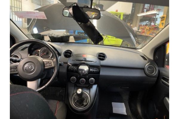 Mazda 1.5 MZR Sport 2 [SC]
