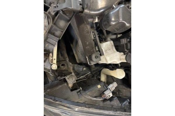 Mazda 1.5 MZR Sport 2 [SC]
