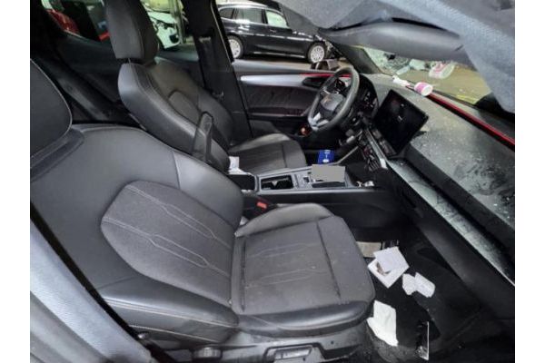 CUPRA 1.5 eTSI DSG Leon [SC]