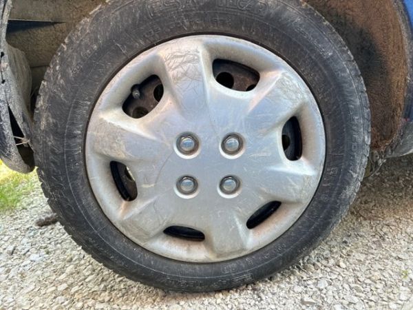 Toyota 1.0 16V Linea Luna Yaris [SC]
