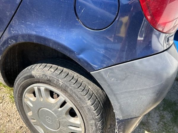 Toyota 1.0 16V Linea Luna Yaris [SC]