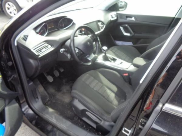Peugeot 2.0 BlueHDi Allure 308 SW [SC]