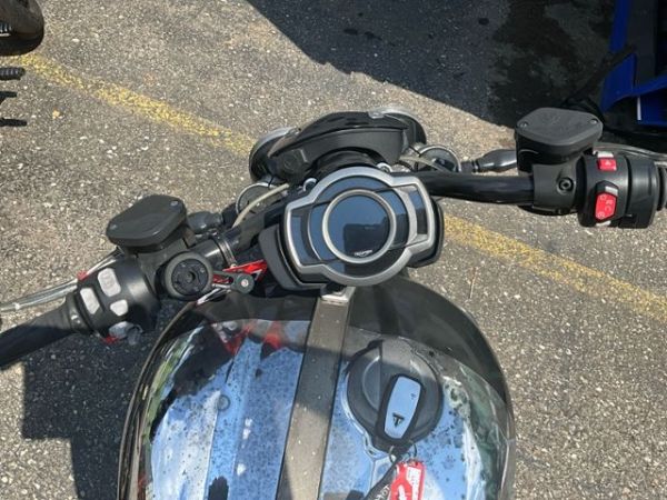 Triumph ABS Rocket III 2500 R [SC]