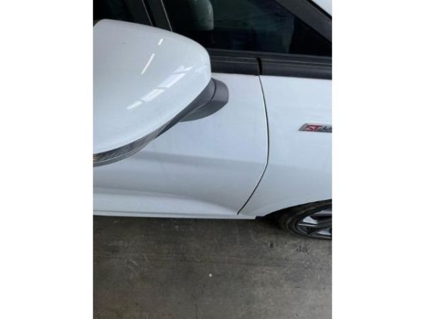 Ford 1.0 EcoB Hybrid STLine X Fiesta [SC]