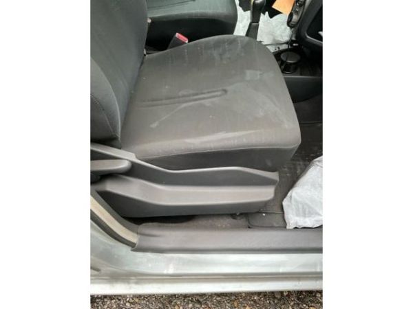 Toyota 1.3 16V Linea Luna Yaris [SC]