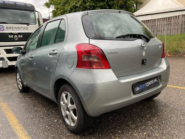 Toyota 1.3 16V Linea Luna Yaris [SC]