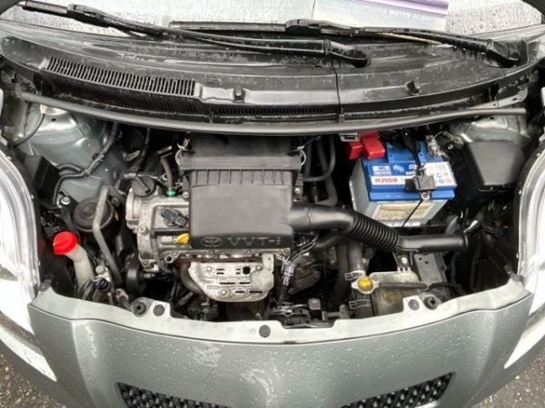 Toyota 1.3 16V Linea Luna Yaris [SC]