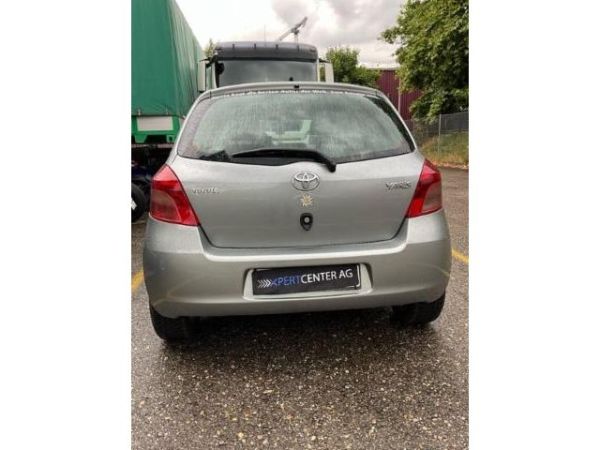 Toyota 1.3 16V Linea Luna Yaris [SC]