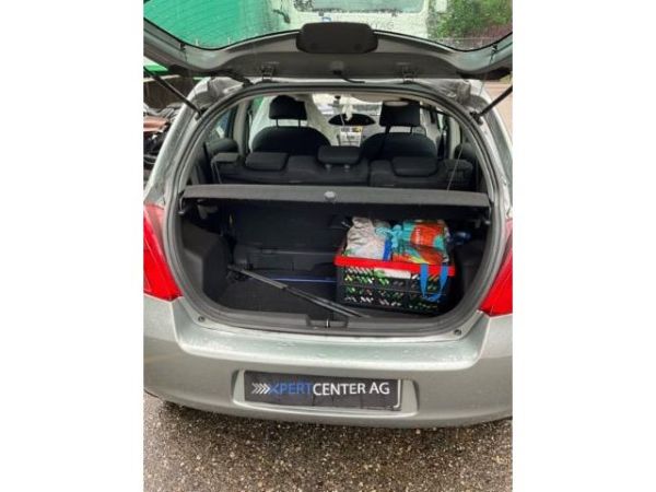 Toyota 1.3 16V Linea Luna Yaris [SC]