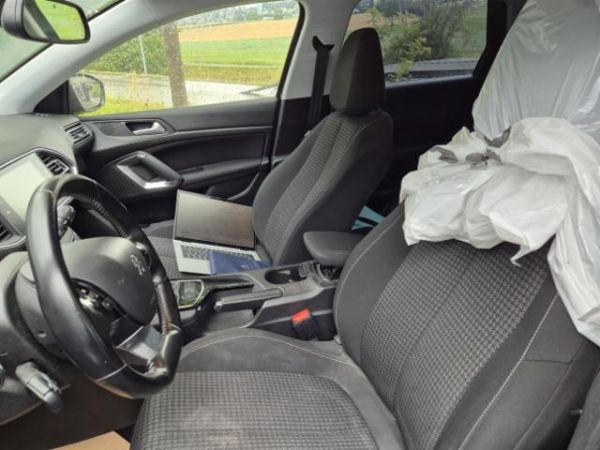 Peugeot 1.6 BlueHDi Business Line 308 SW [SC]
