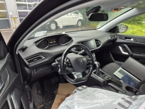 Peugeot 1.6 BlueHDi Business Line 308 SW [SC]