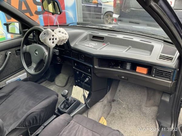 OPEL Kadett Cabriolet 2.0i GSi, 115 PS [AZ]
