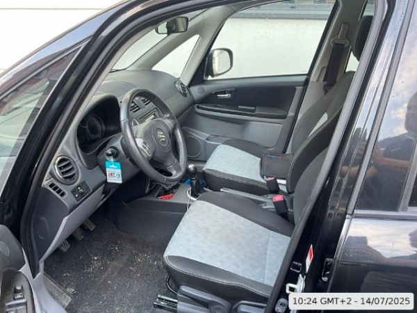 SUZUKI SX4 1.6 16V Compact Top 4WD, 120 PS [AZ]