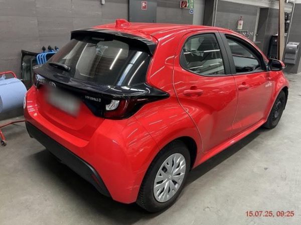 TOYOTA Yaris 1.5 Comfort eCVT, 93 PS [AZ]