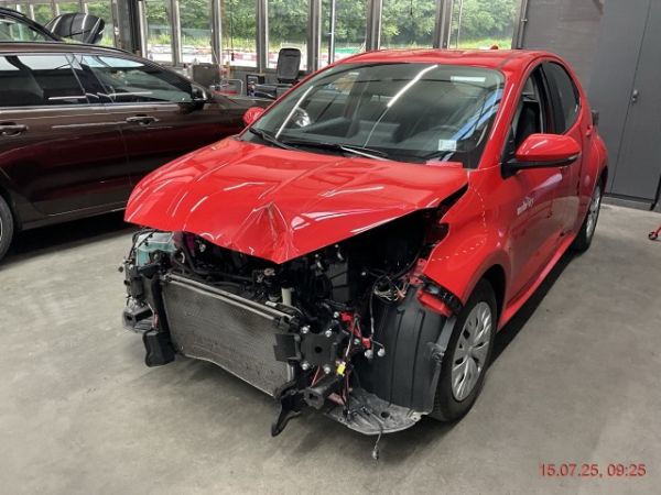 TOYOTA Yaris 1.5 Comfort eCVT, 93 PS [AZ]