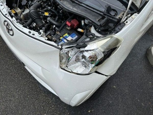 Toyota 1.0 VVTi Linea Terra iQ [SC]