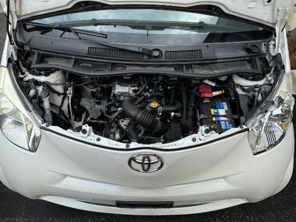 Toyota 1.0 VVTi Linea Terra iQ [SC]